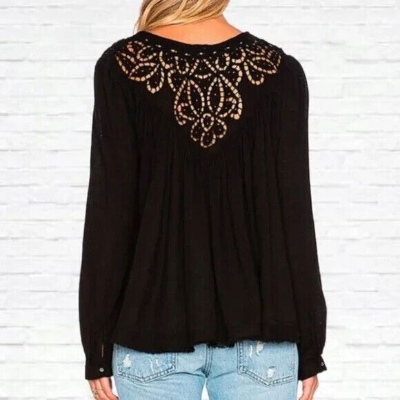 Free People Women's Sz S Black "How You Doin" L/S Flowy Button-Up Blouse - Picture 8 of 8